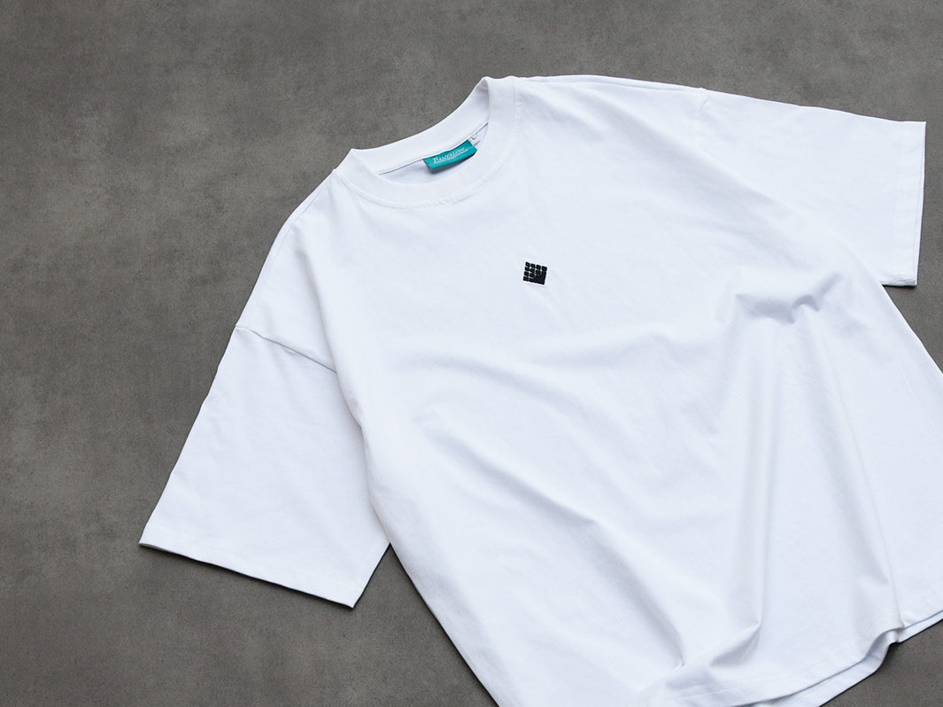 Less Perfection More Authencity T-Shirt Pure White | Pantalón