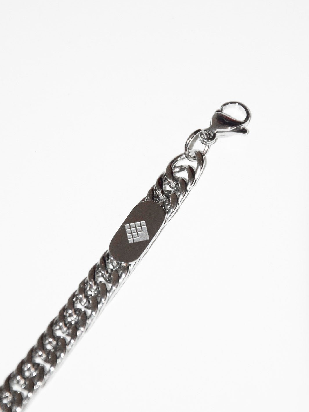 Pantalón Engraved Logo Chain Bracelets